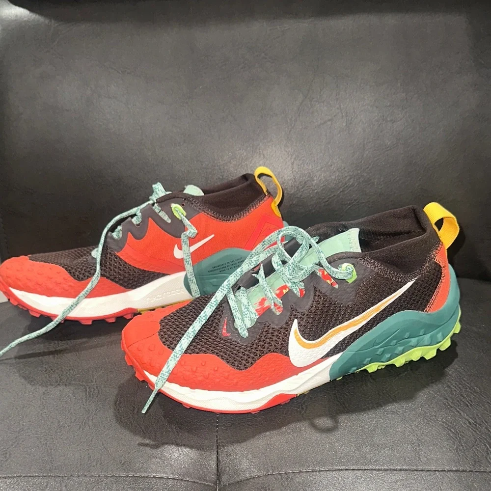 Nike Multicolor Trail Running Shoes - Picture 1 of 14